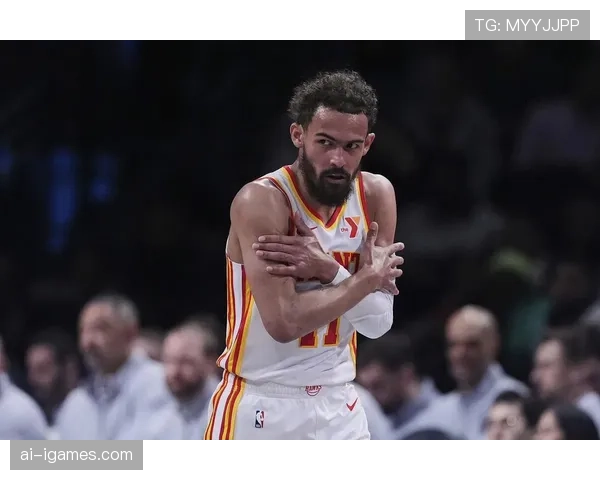 老鹰后卫特雷·杨因脚踝二级扭伤，预计缺席季后赛初期比赛